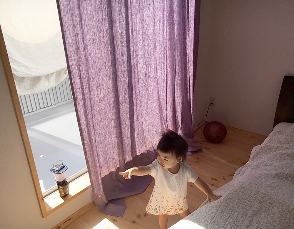Lif/Lin（リフリン）リネンのオーダーカーテン 綺麗な紫色