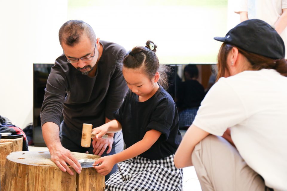 鎚起銅器の子皿つくり