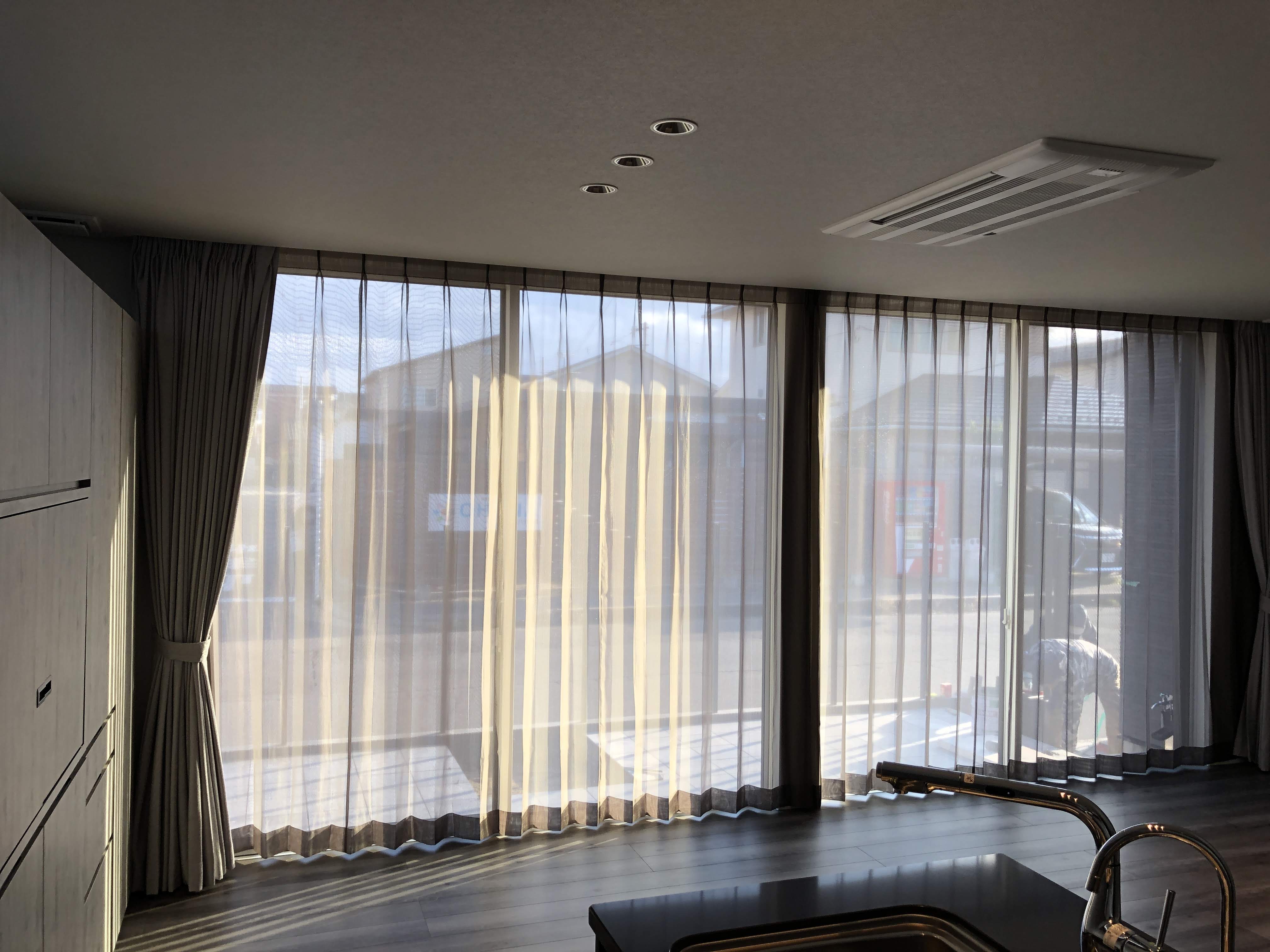 新潟市中央区のご新築のお客様にカーテンを納品いたしました