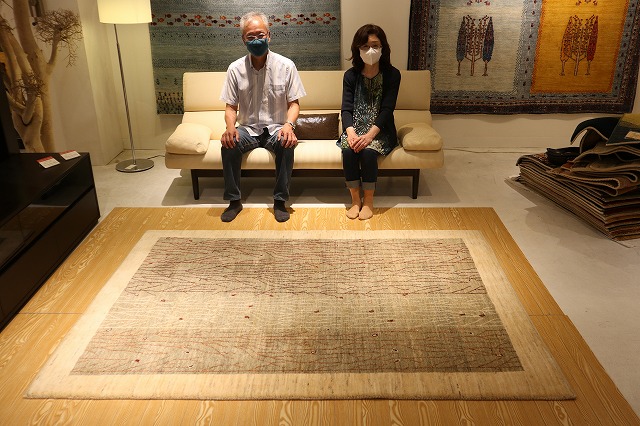 新潟市の家具店ボー・デコールでギャッベ絨毯を扱っております
