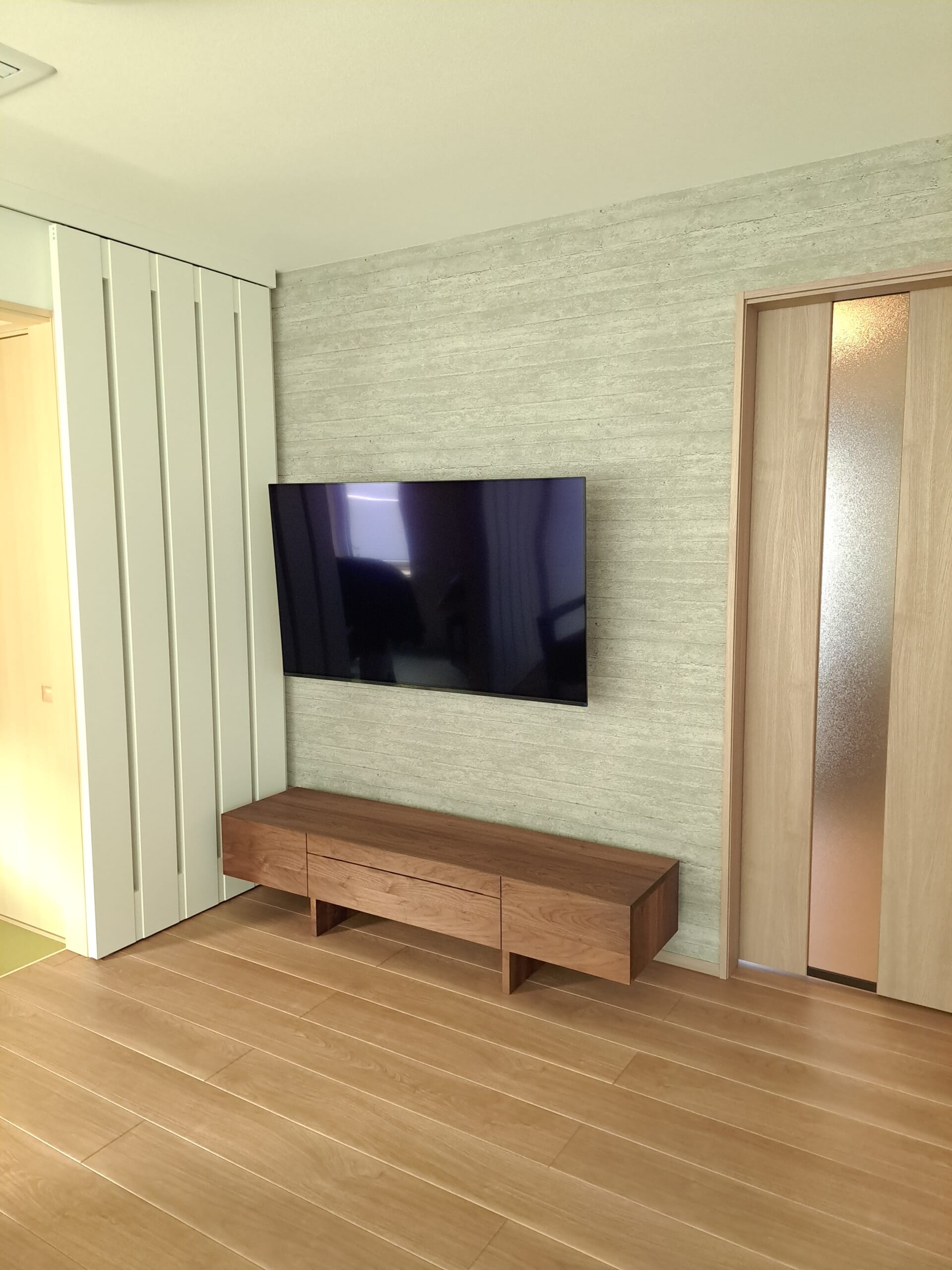 テレビボード