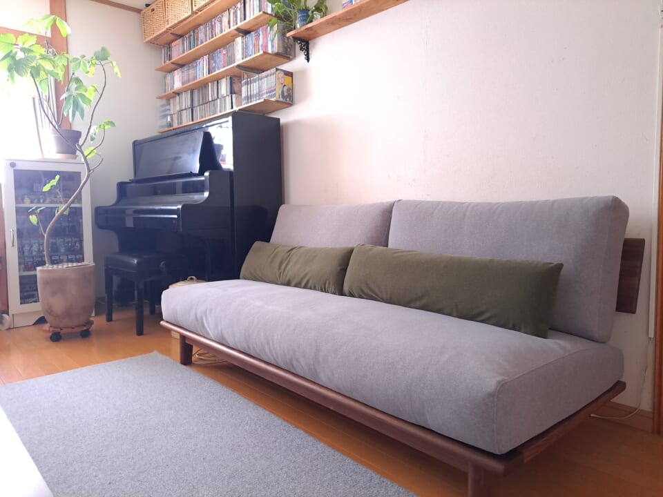 リビングソファ