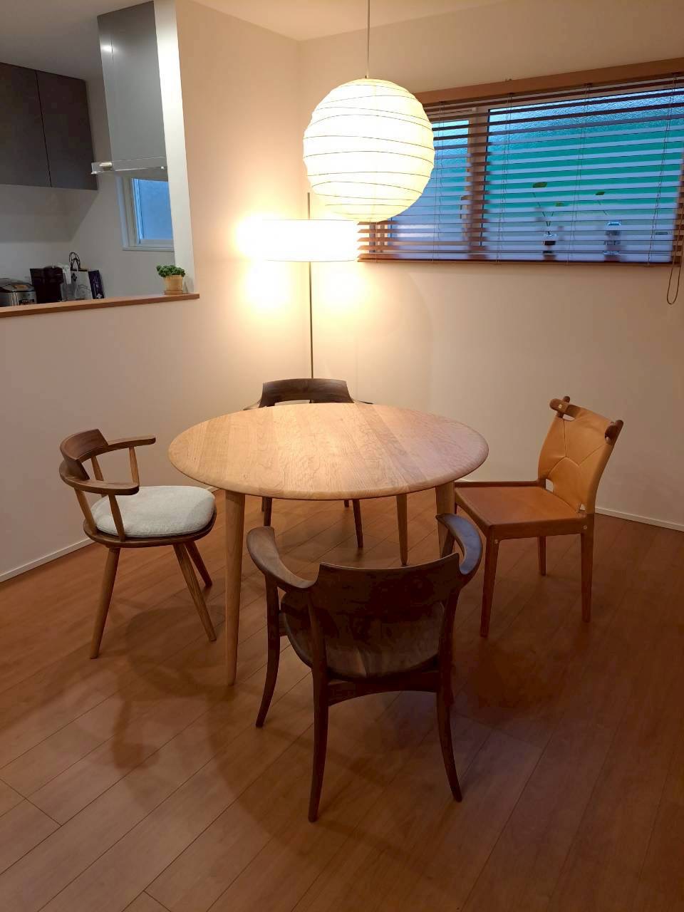 リビングテーブル、ダイニングチェア