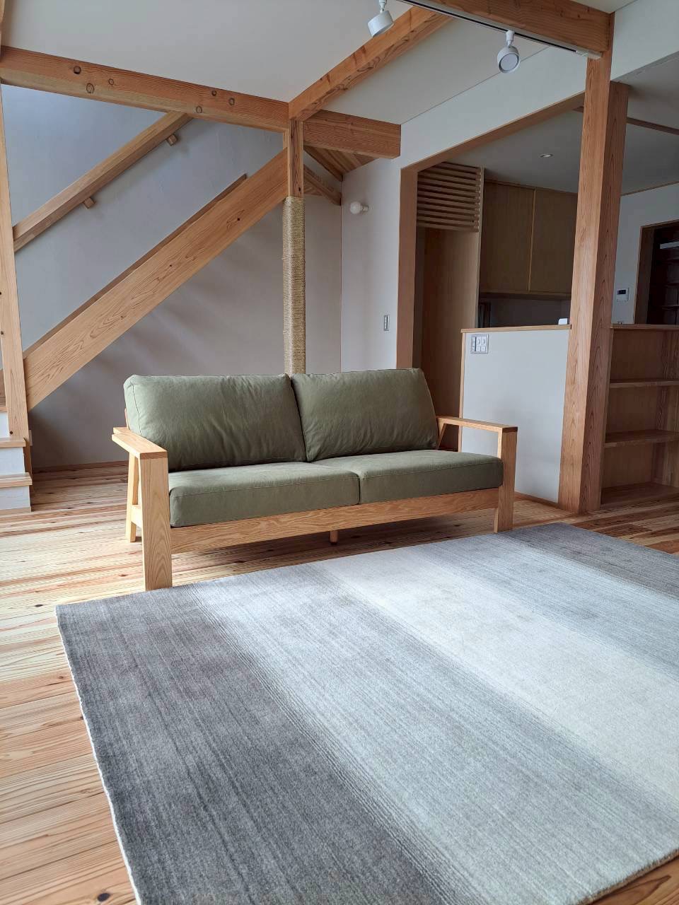 ソファ、ハグみじゅうたん