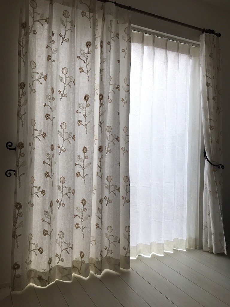 リネンカーテン