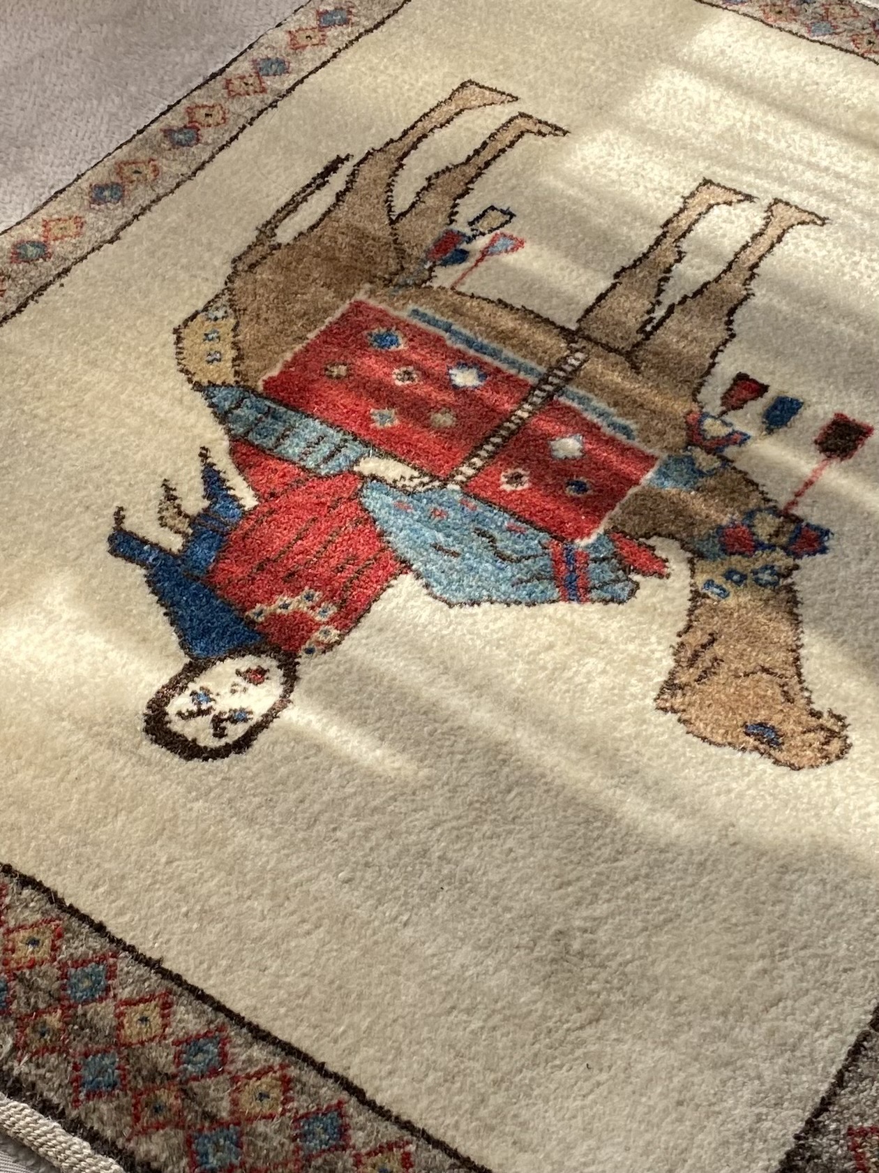 織り子さんとラクダ